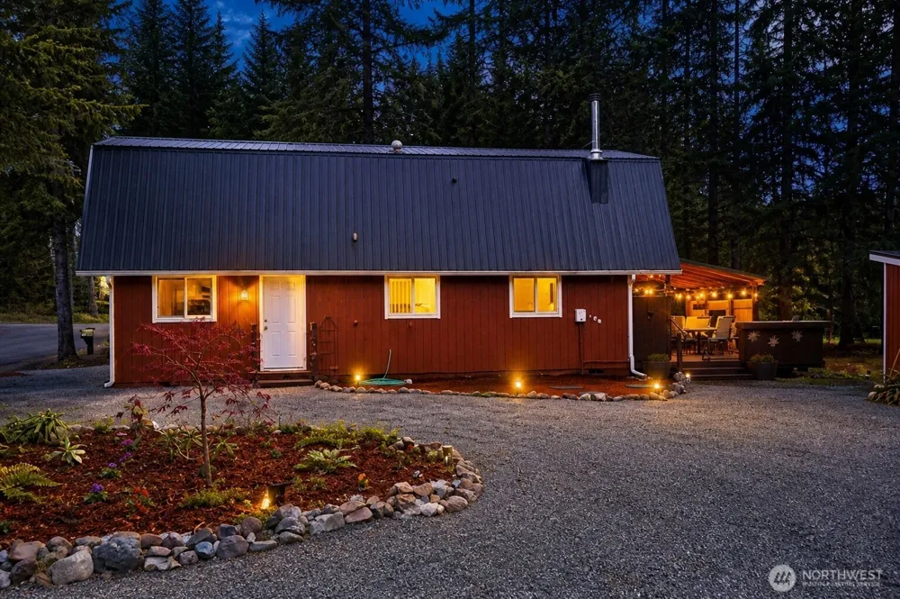 100 Timberline Drive Packwood, WA 98361