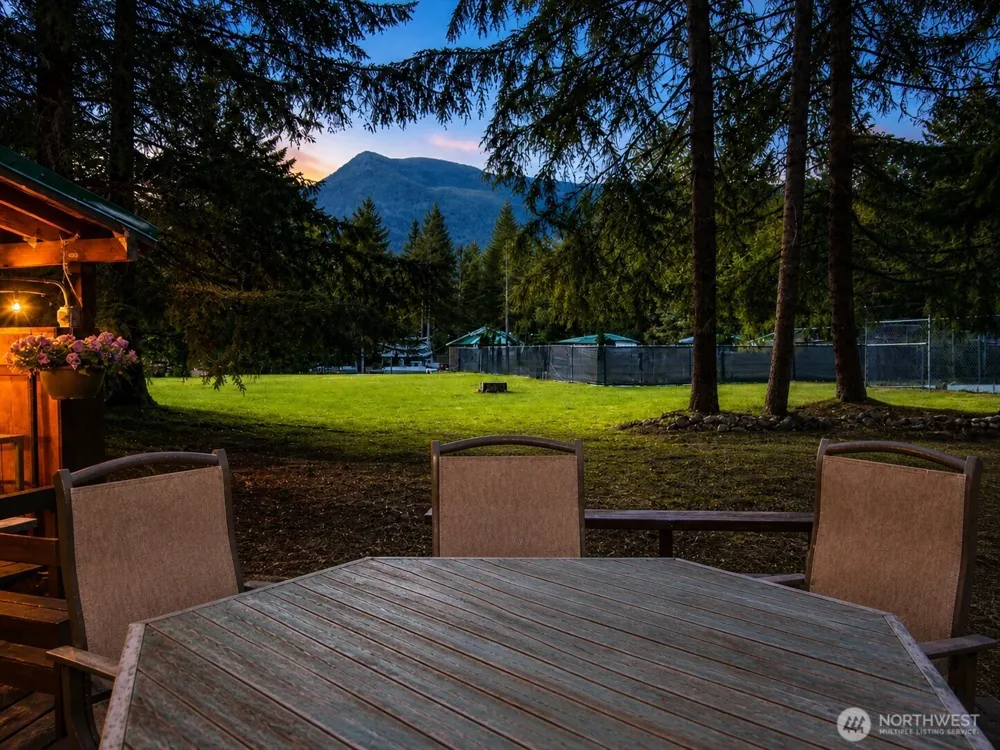 100 Timberline Drive Packwood, WA 98361