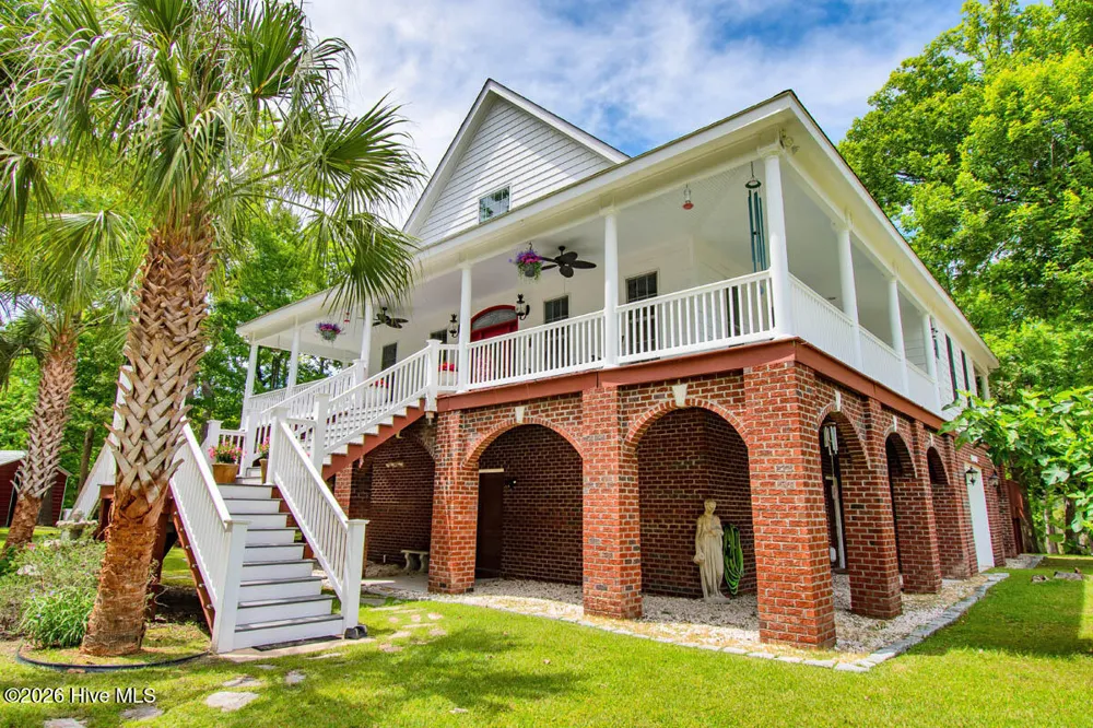 2525 Highway 58 Swansboro, NC 28584