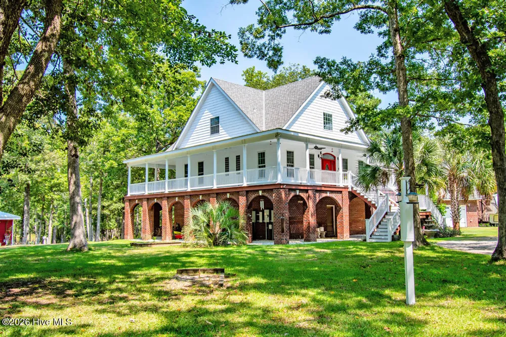 2525 Highway 58 Swansboro, NC 28584
