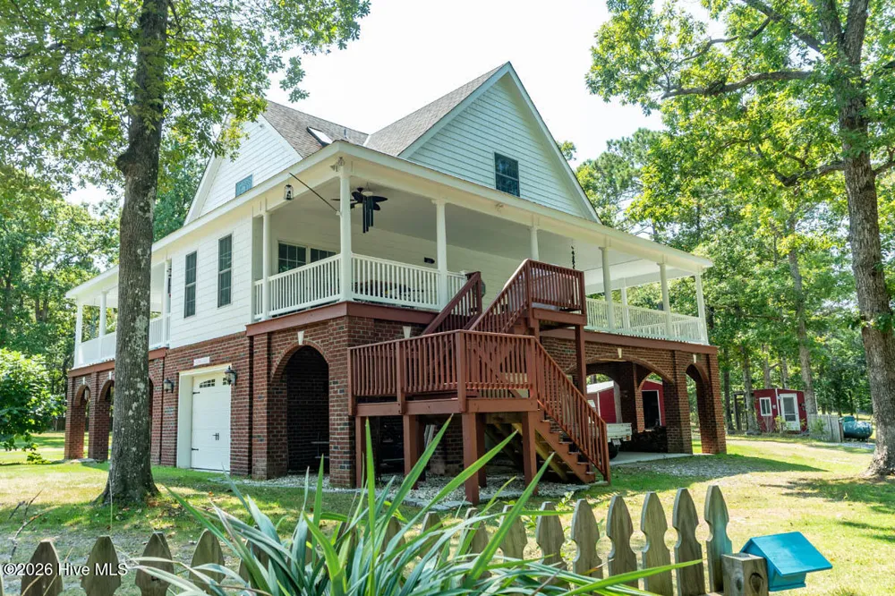 2525 Highway 58 Swansboro, NC 28584