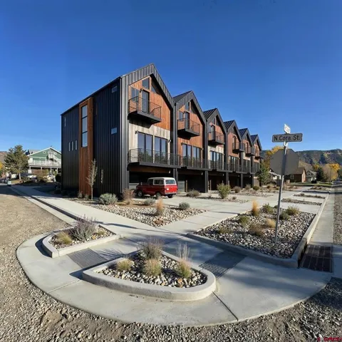 604 Charles Street