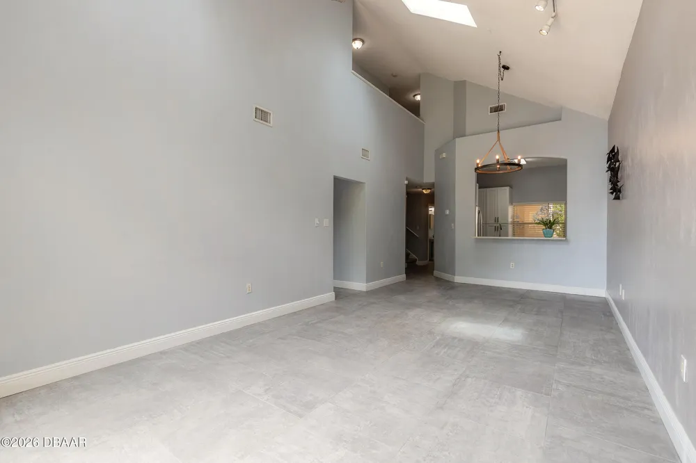 537 Lake Bridge Drive Ormond Beach, FL 32174