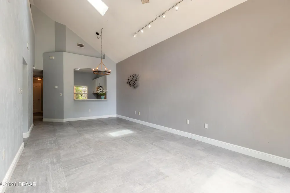 537 Lake Bridge Drive Ormond Beach, FL 32174