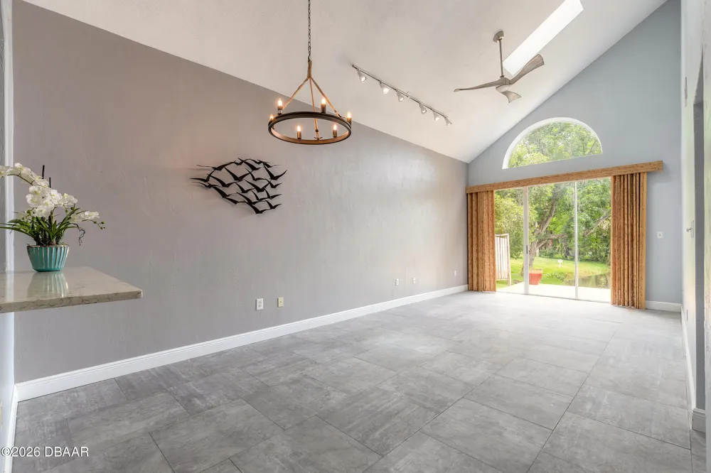 537 Lake Bridge Drive Ormond Beach, FL 32174