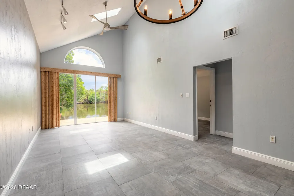 537 Lake Bridge Drive Ormond Beach, FL 32174