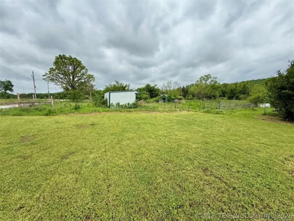 26945 S 206 ROAD Henryetta, OK 74437