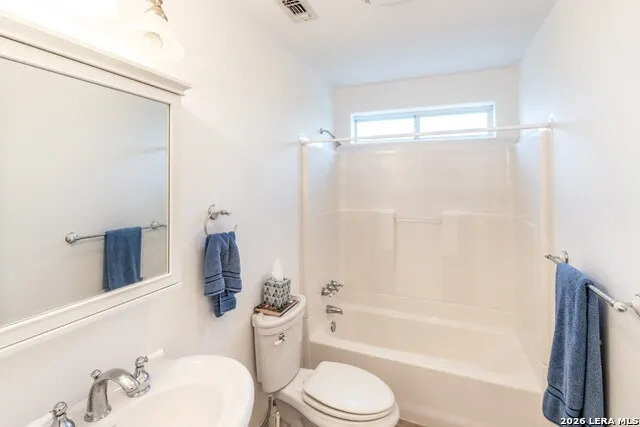 992 Bunk Road Utopia, TX 78884