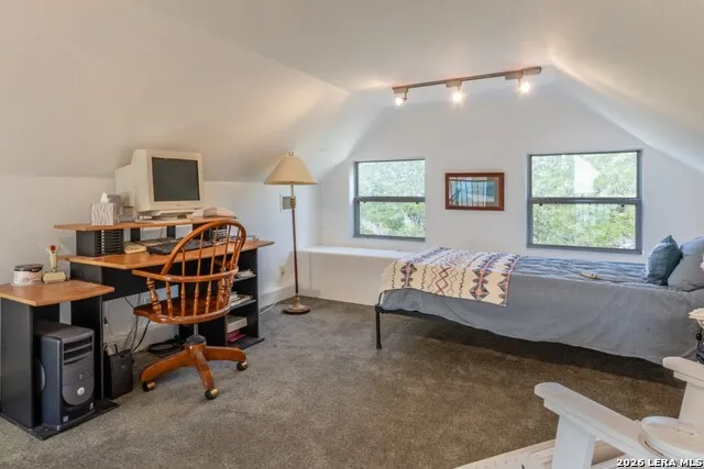 992 Bunk Road Utopia, TX 78884