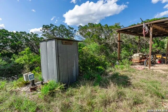 992 Bunk Road Utopia, TX 78884