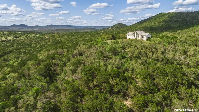 992 Bunk Road Utopia, TX 78884