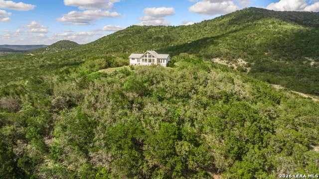 992 Bunk Road Utopia, TX 78884