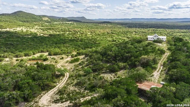 992 Bunk Road Utopia, TX 78884