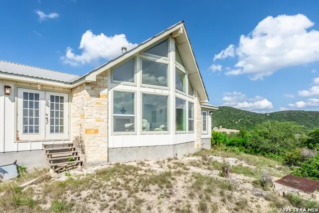 992 Bunk Road Utopia, TX 78884