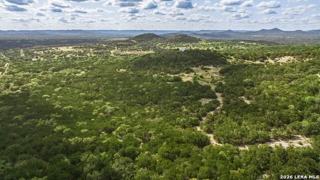 992 Bunk Road Utopia, TX 78884