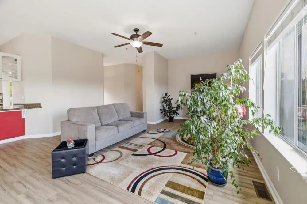 19269 Mallory Canyon Road #D Salinas, CA 93907