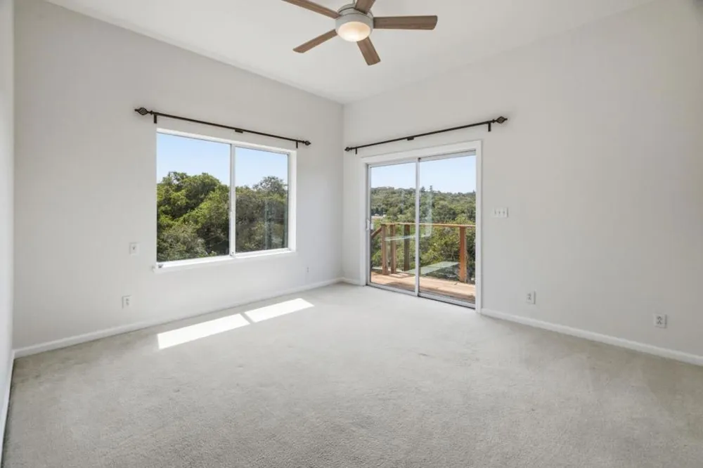 19269 Mallory Canyon Road #D Salinas, CA 93907
