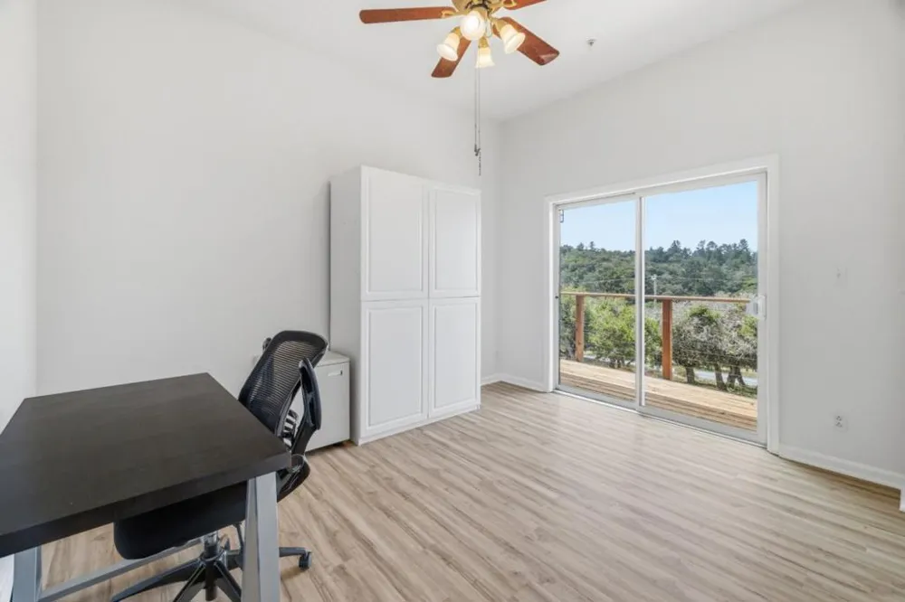 19269 Mallory Canyon Road #D Salinas, CA 93907