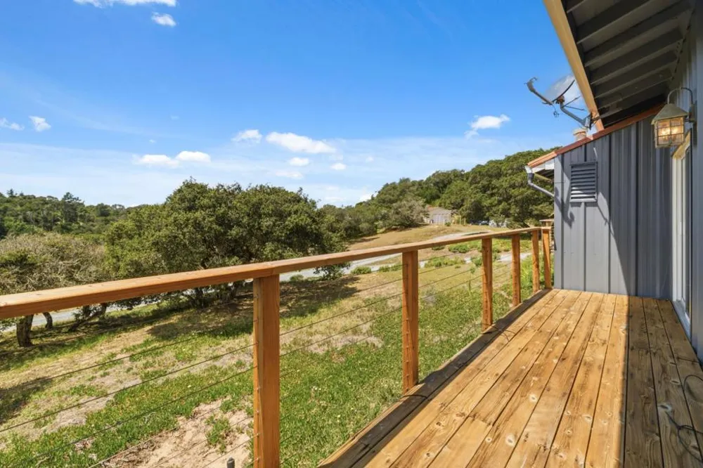 19269 Mallory Canyon Road #D Salinas, CA 93907