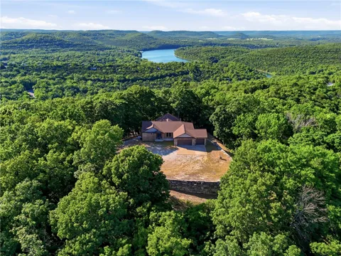 40 Twin Peak Drive