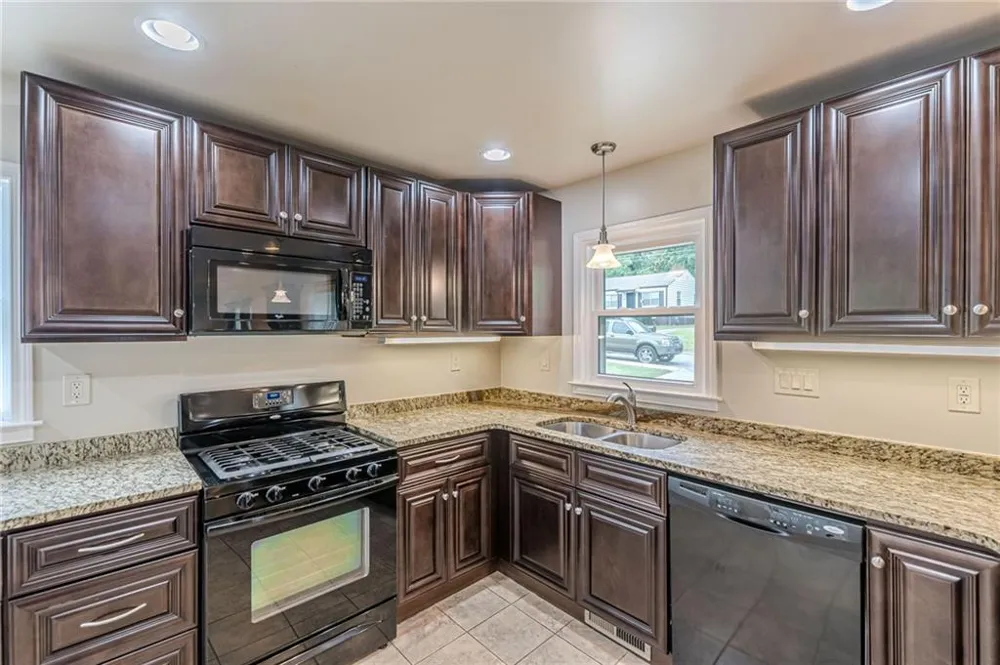 224 Birch Street Hapeville, GA 30354