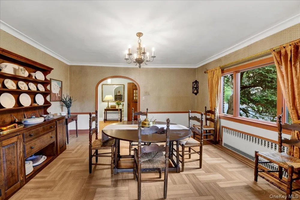 184 Commonwealth Avenue Mount Vernon, NY 10552