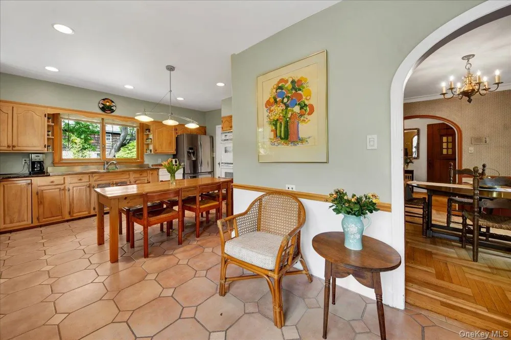 184 Commonwealth Avenue Mount Vernon, NY 10552