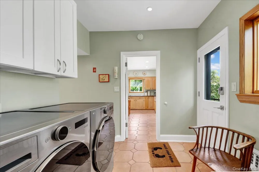 184 Commonwealth Avenue Mount Vernon, NY 10552