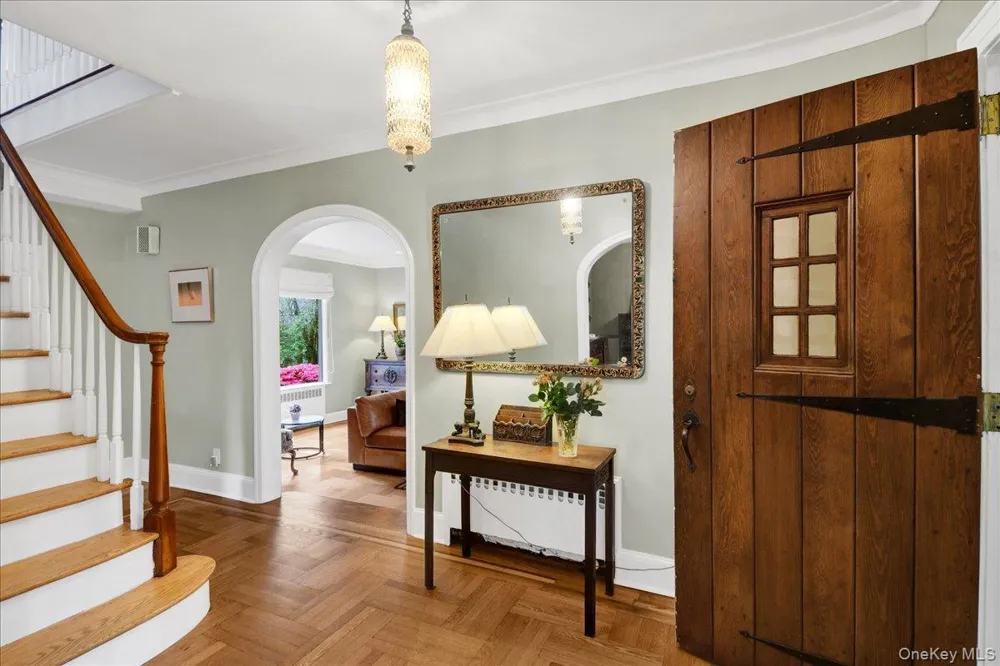184 Commonwealth Avenue Mount Vernon, NY 10552