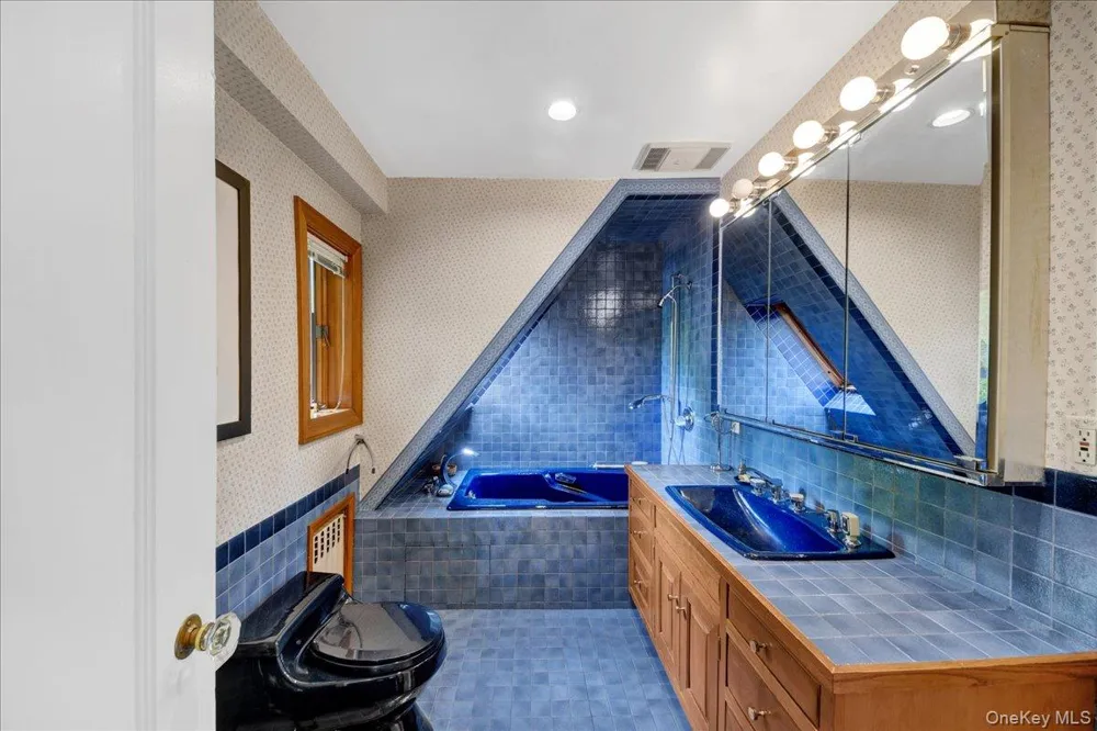 184 Commonwealth Avenue Mount Vernon, NY 10552