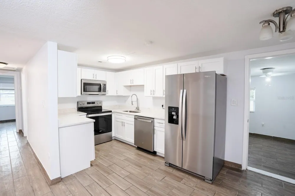 503 MOORE AVENUE Seffner, FL 33584