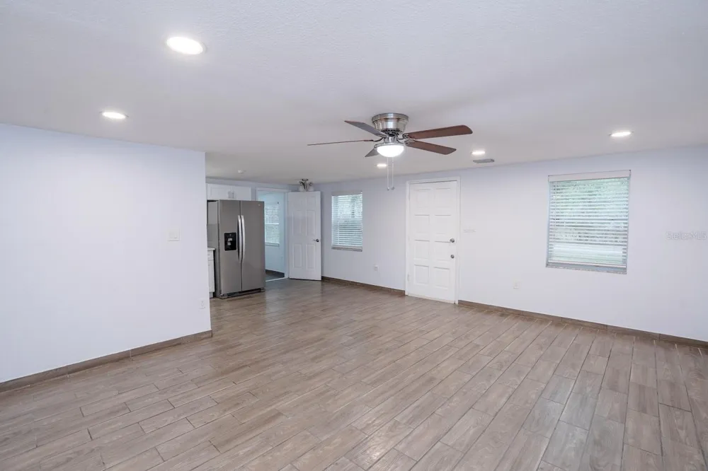 503 MOORE AVENUE Seffner, FL 33584