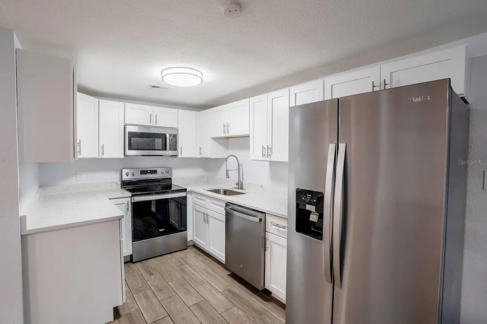 503 MOORE AVENUE Seffner, FL 33584