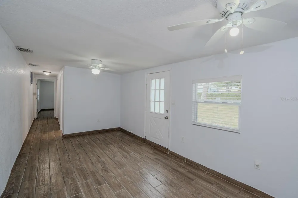 503 MOORE AVENUE Seffner, FL 33584