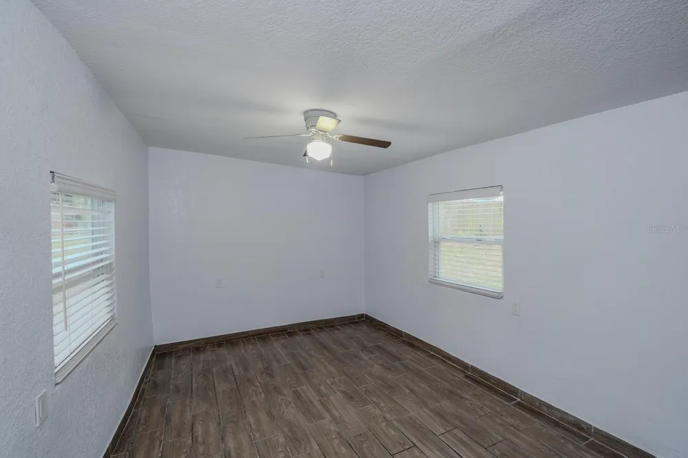 503 MOORE AVENUE Seffner, FL 33584