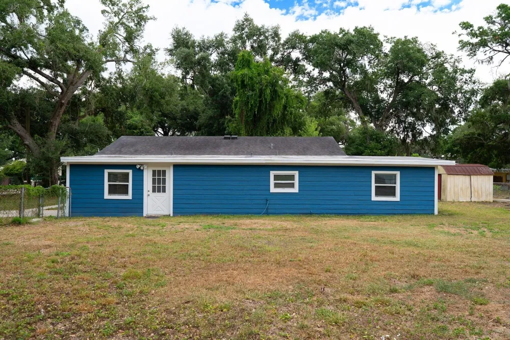503 MOORE AVENUE Seffner, FL 33584