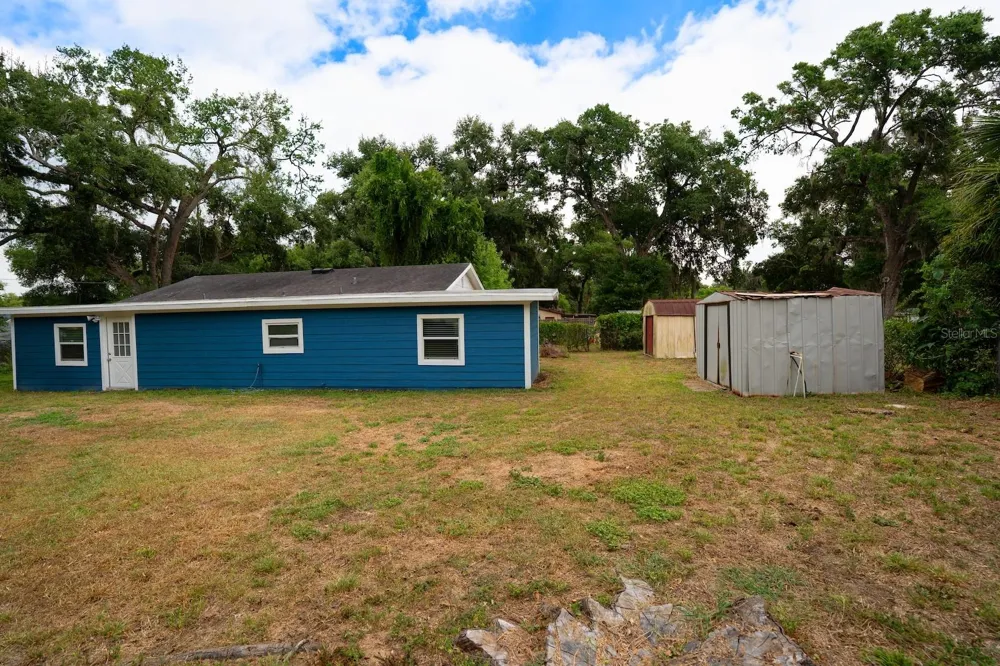 503 MOORE AVENUE Seffner, FL 33584