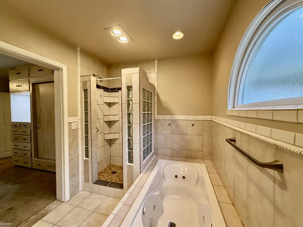 518 Oak Street Mt Morris City, MI 48458