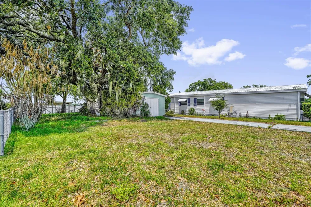 2050 THELMA DRIVE Lake Alfred, FL 33850
