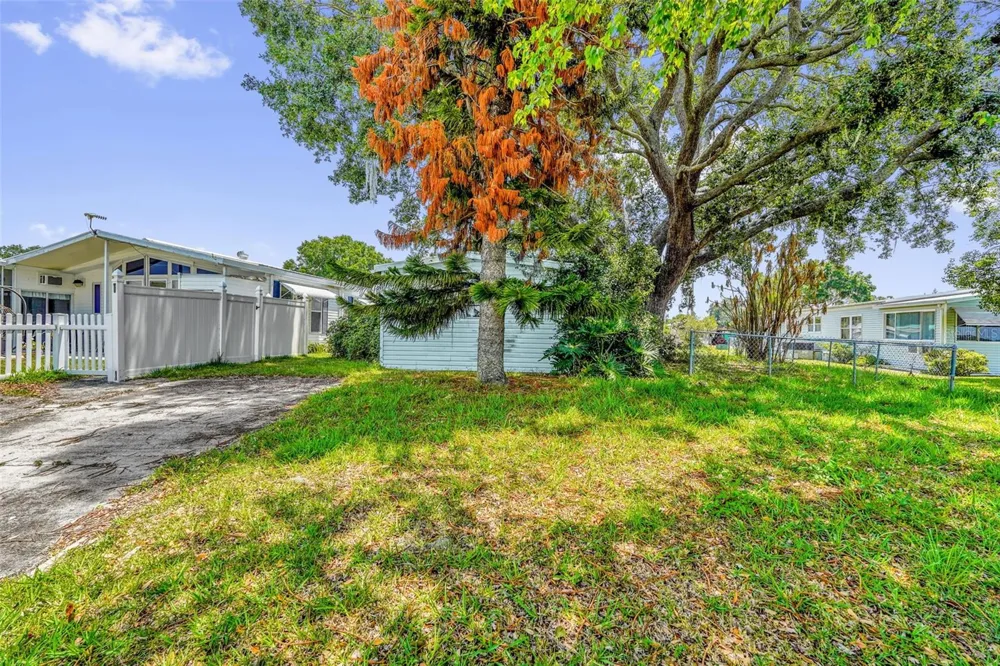 2050 THELMA DRIVE Lake Alfred, FL 33850