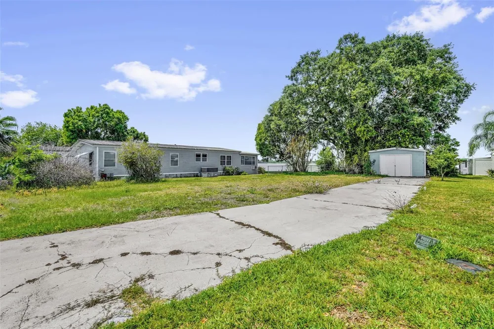 2050 THELMA DRIVE Lake Alfred, FL 33850