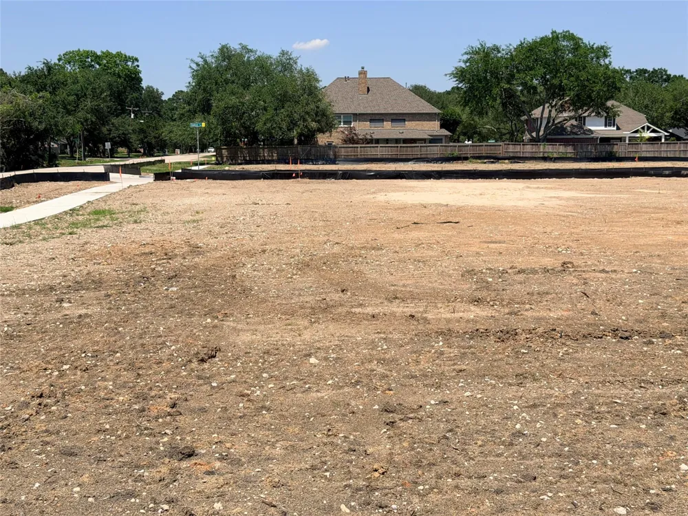 1202 Oaklen Court Friendswood, TX 77546