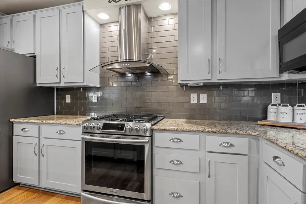 163 Bettinger Way Gholson, TX 76705