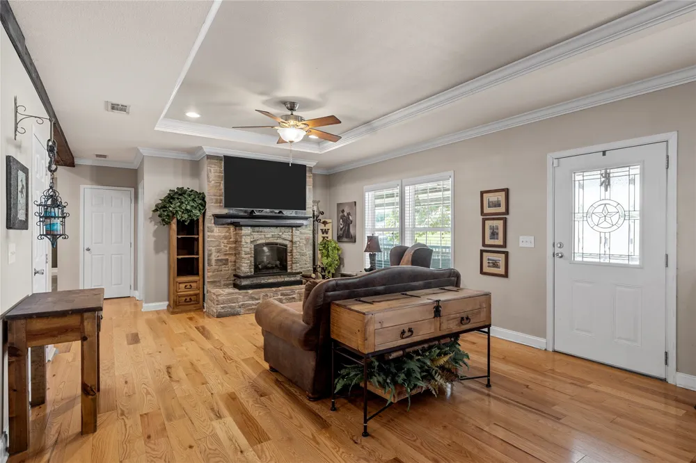 163 Bettinger Way Gholson, TX 76705