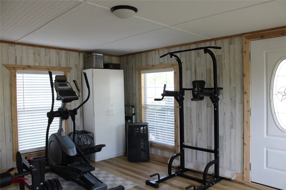 1521 FM 590 Comanche, TX 76442