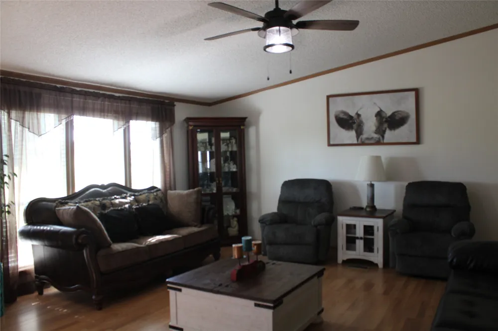 1521 FM 590 Comanche, TX 76442