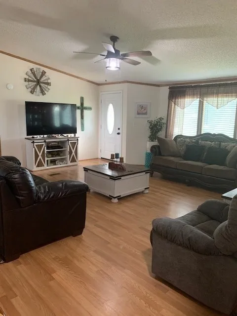 1521 FM 590 Comanche, TX 76442