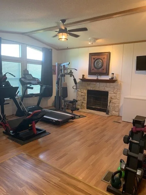 1521 FM 590 Comanche, TX 76442