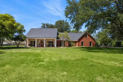 14951 THOROUGHBRED LN