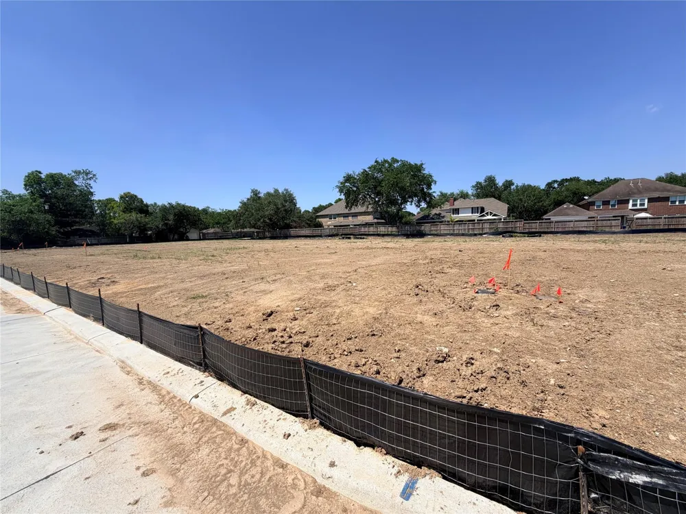 1203 Oaklen Court Friendswood, TX 77546